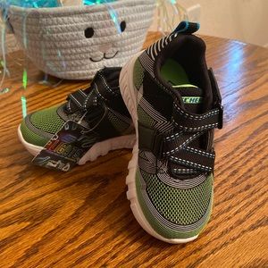 NWT Skechers Lights Size 7 Toddler